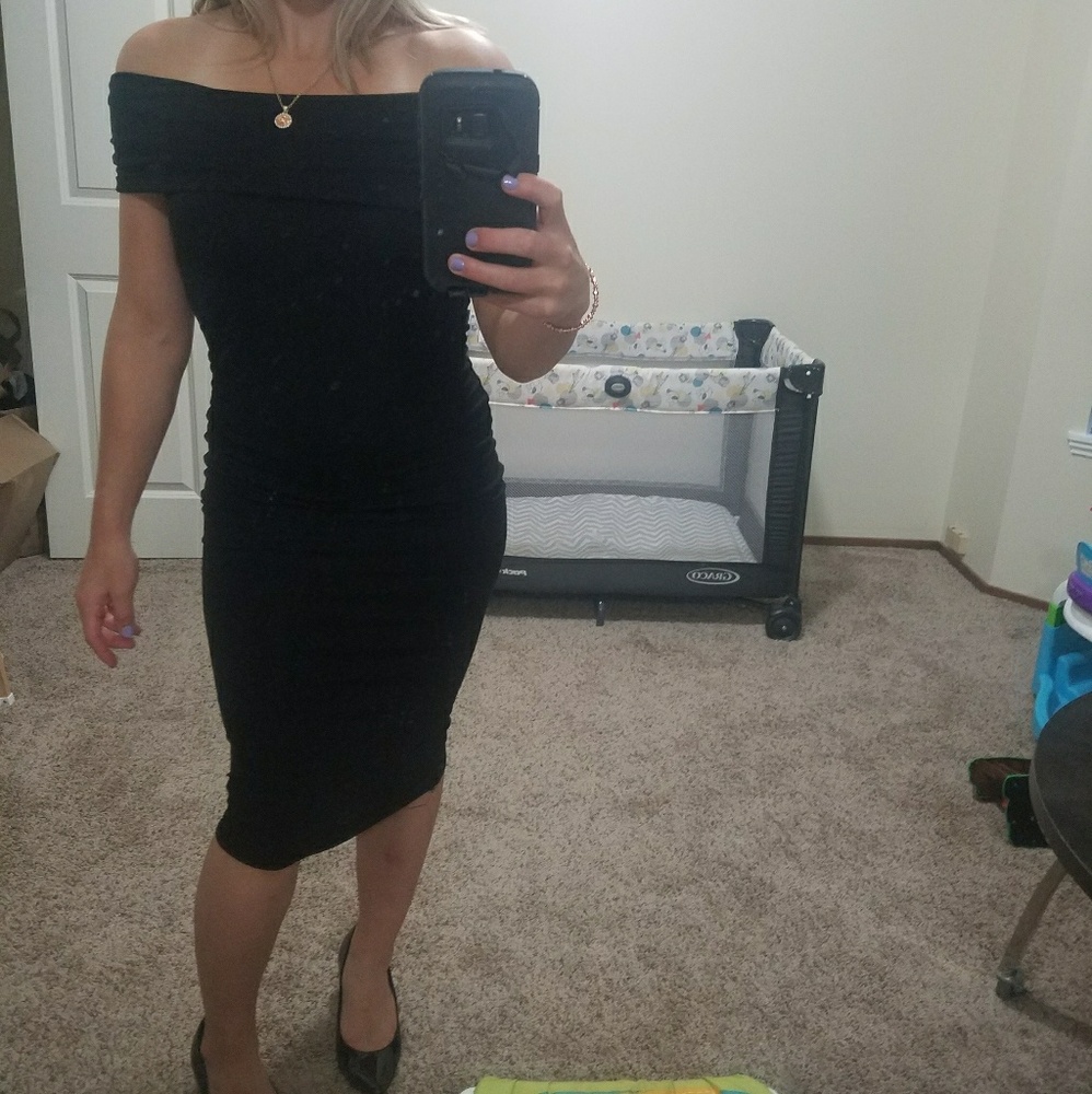 Black Midi Bodycon Dress 💕 - Picture 5 of 5